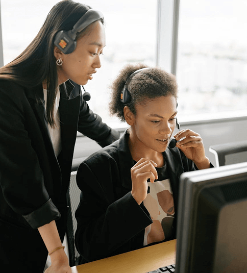 image 3 (2) (1) Customer Service Women